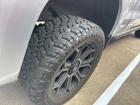 Used 2021 Chevrolet Silverado 1500 RST image 7