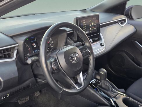 Used 2025 Toyota Corolla SE image 8