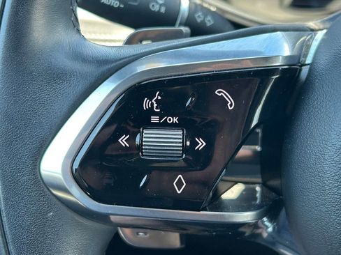 Used 2024 Jaguar F-PACE R-Dynamic S image 40