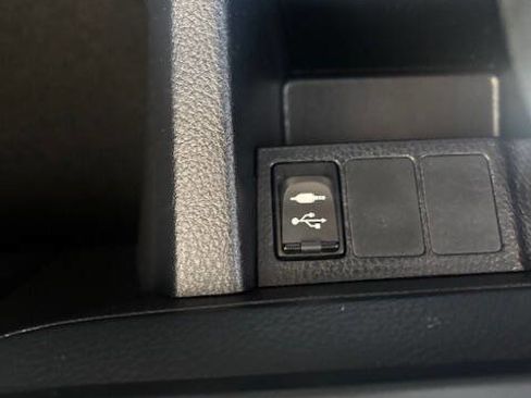 Used 2014 Toyota Corolla S image 7