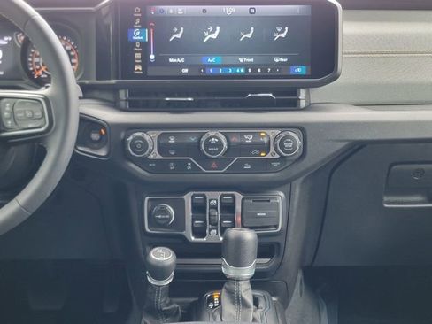 Certified 2024 Jeep Wrangler Unlimited Sport AWD/4WD image 27