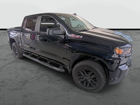 Used 2022 Chevrolet Silverado 1500 Custom Trail Boss w/ Safety Confidence Package AWD/4WD image 4