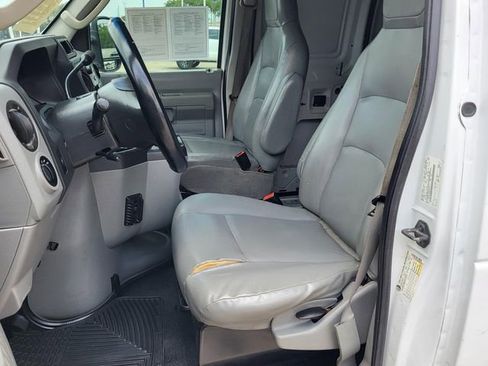 Used 2013 Ford E-250 and Econoline 250 Extended RWD image 12