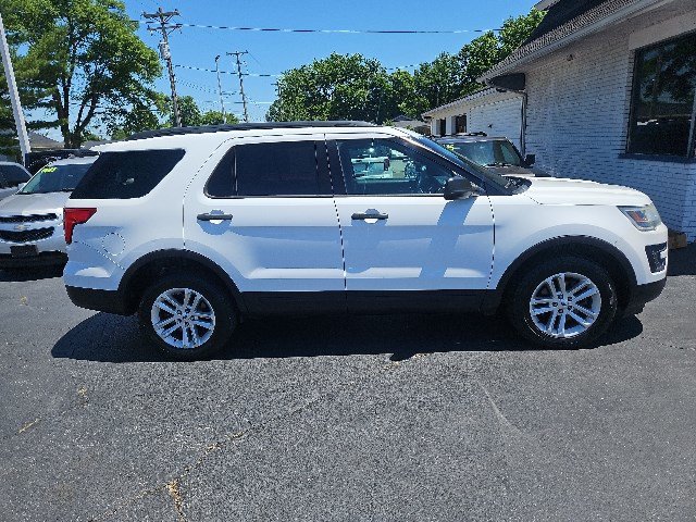 Used 2016 Ford Explorer 4WD image 2