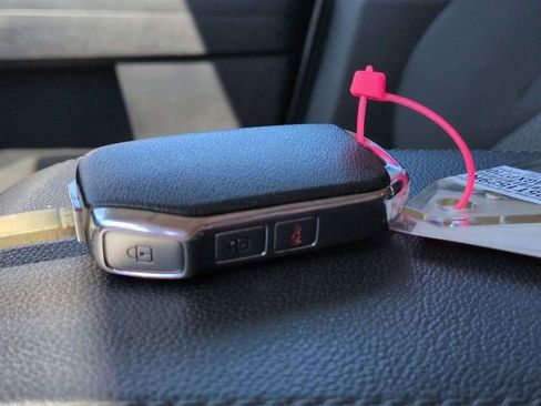 Used 2023 Kia Sportage LX image 30