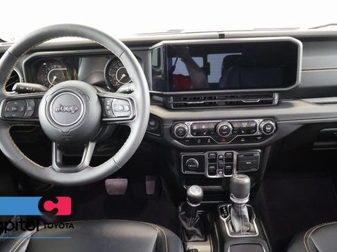 Used 2024 Jeep Gladiator Sport w/ Premium Package AWD/4WD image 13