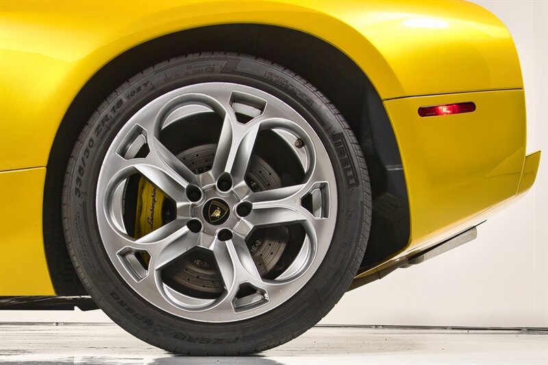 Used 2006 Lamborghini Murcielago Coupe AWD/4WD image 10