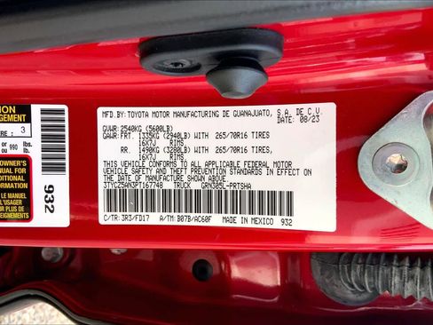 Used 2023 Toyota Tacoma TRD Off-Road w/ Technology Package AWD/4WD image 34