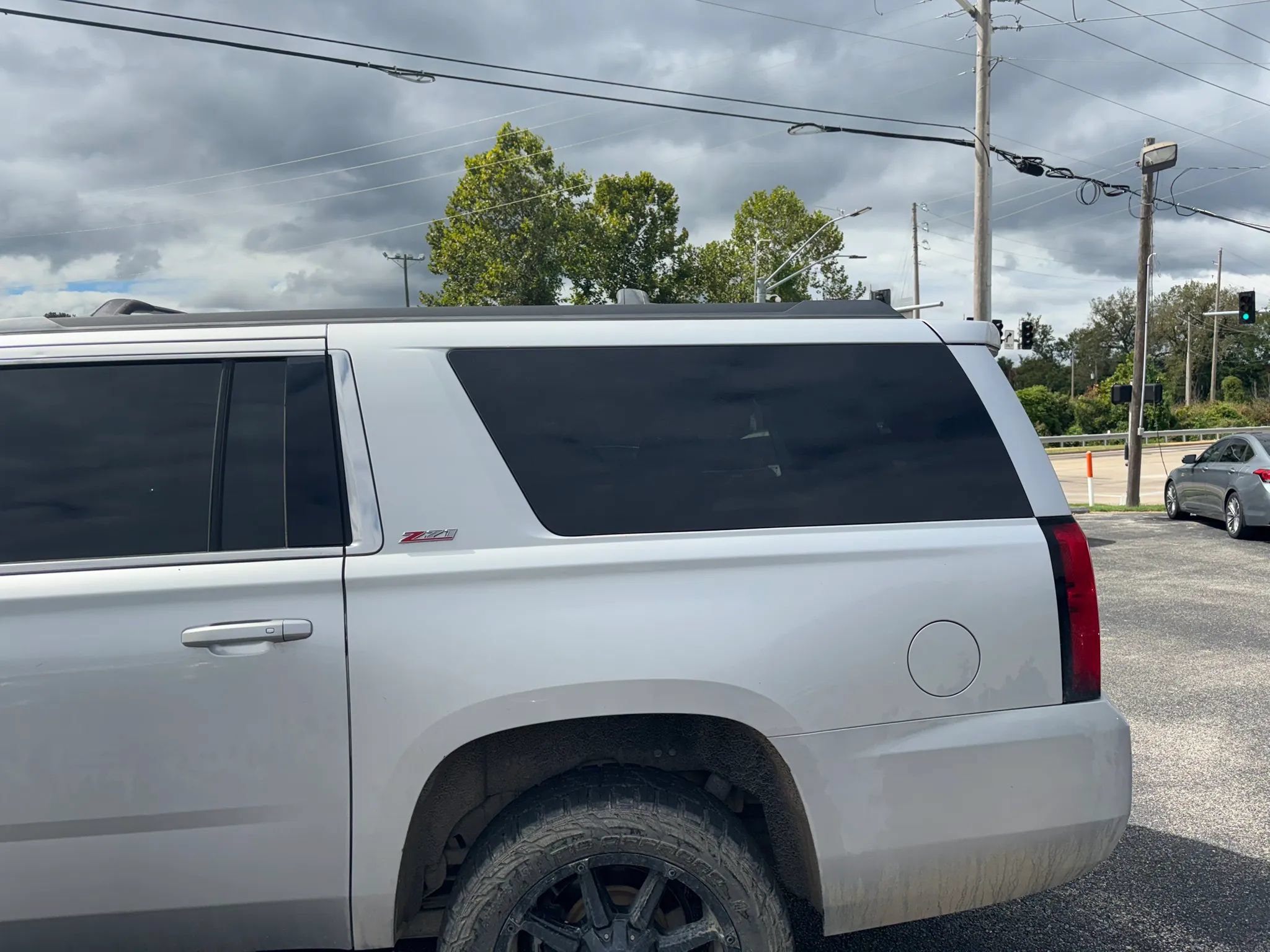 Used 2019 Chevrolet Suburban LT AWD/4WD image 7