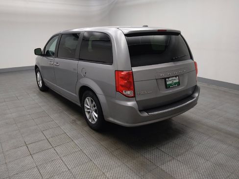 Used 2020 Dodge Grand Caravan SE FWD image 5