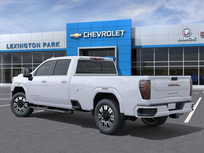 New 2026 GMC Sierra 3500 Denali w/ Denali Reserve Package