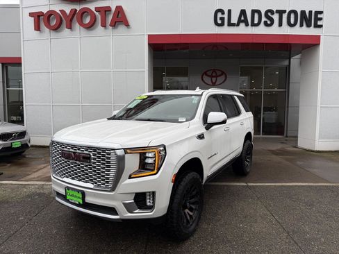 Used 2021 GMC Yukon Denali w/ LPO, Illumination Package image 1