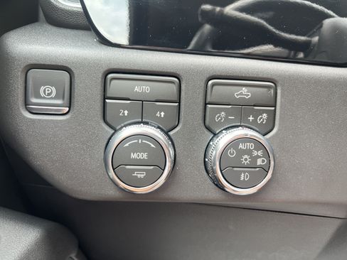 Used 2026 GMC Sierra 1500 Elevation AWD/4WD image 26