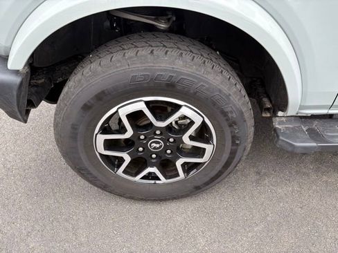 Used 2022 Ford Bronco Outer Banks image 12