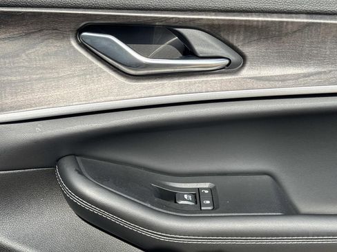 New 2026 Jeep Grand Cherokee Altitude image 15