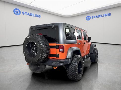 Used 2015 Jeep Wrangler Unlimited Rubicon image 8