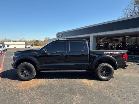 Used 2025 Ford F150 Raptor AWD/4WD image 9
