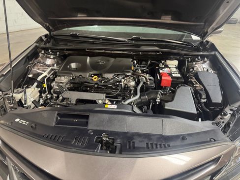 Used 2022 Toyota Camry SE image 21