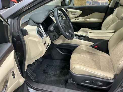 Used 2020 Nissan Murano Platinum w/ Cargo Package image 3