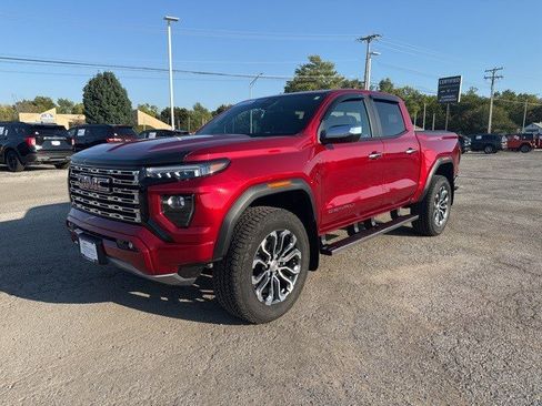 Certified 2024 GMC Canyon Denali image 1