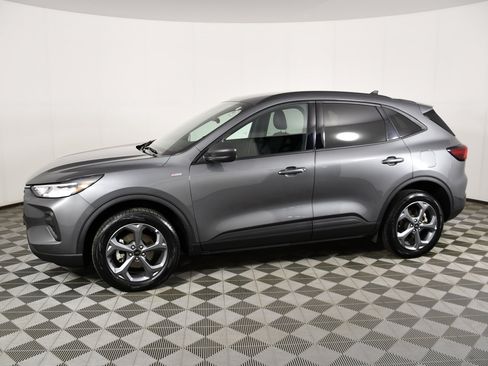 Used 2025 Ford Escape ST-Line AWD/4WD image 9
