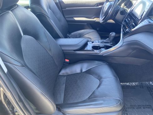 Used 2024 Toyota Camry XSE FWD image 10