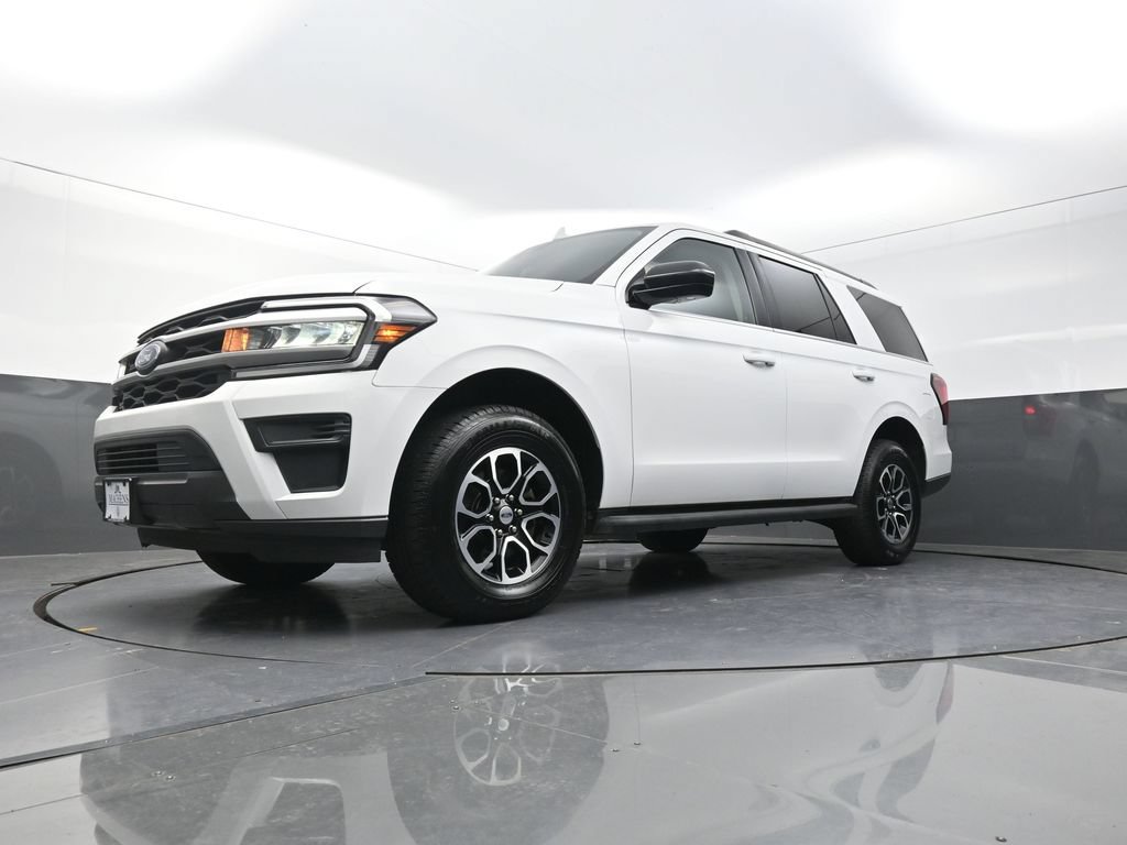 Used 2022 Ford Expedition XL AWD/4WD image 25