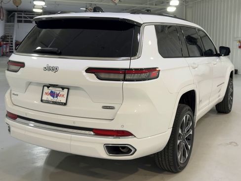 Used 2025 Jeep Grand Cherokee L Overland AWD/4WD image 9