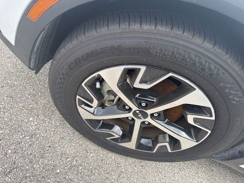 Certified 2023 Kia Sportage EX FWD image 10