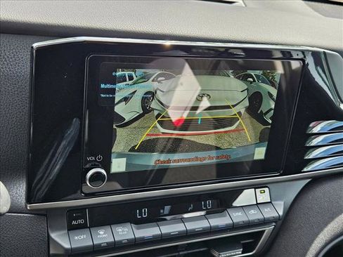 Used 2025 Toyota Camry LE image 11