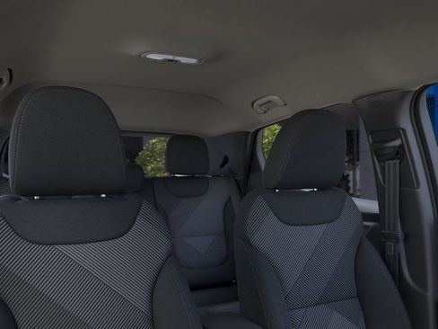 New 2027 Chevrolet Bolt LT w/ Comfort Package image 24