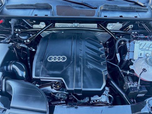 Used 2022 Audi Q5 2.0T Prestige w/ Prestige Package image 34