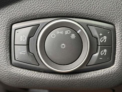 Used 2018 Ford Escape SEL image 26