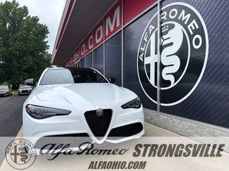 Used 2023 Alfa Romeo Giulia Veloce AWD/4WD video 1