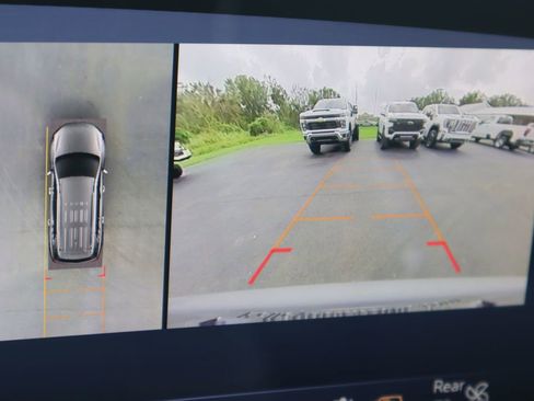 New 2025 Buick Enclave Preferred w/ Power Package image 10