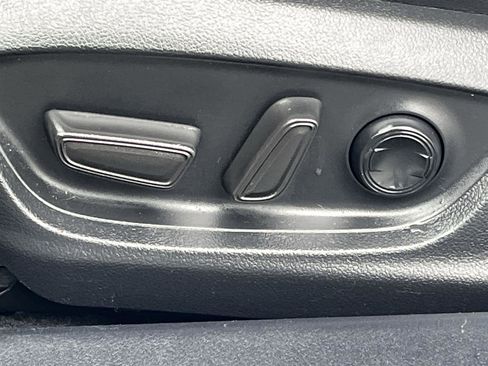 Used 2023 Toyota Camry SE image 13