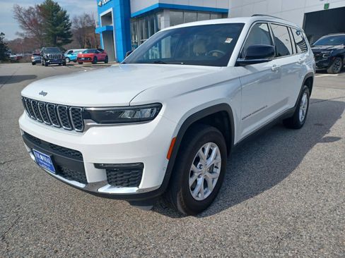 Used 2023 Jeep Grand Cherokee L Limited w/ Luxury Tech Group II image 1