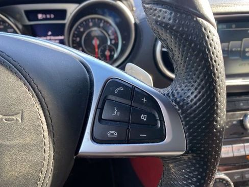 Used 2019 Mercedes-Benz SL 550 image 24