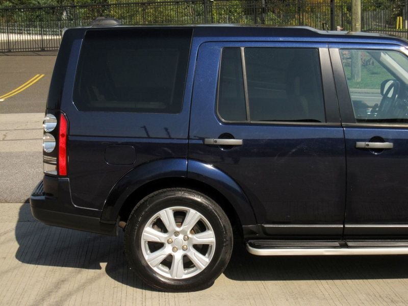 Used 2016 Land Rover LR4 HSE AWD/4WD image 8
