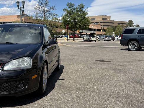 Used 2009 Volkswagen GTI 2-Door FWD image 2
