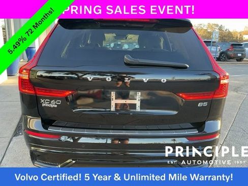 Certified 2023 Volvo XC60 B5 Plus w/ Climate Package image 12