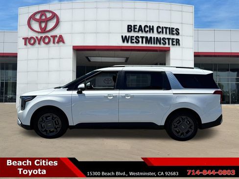Used 2026 Kia Carnival EX FWD image 6