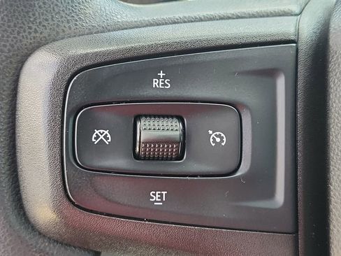 Used 2019 Chevrolet Silverado 1500 Custom w/ Custom Value Package image 30