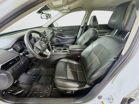 Used 2022 Nissan Altima 2.5 SR FWD image 14