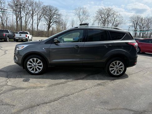 Used 2018 Ford Escape Titanium w/ Ford Safe & Smart Package AWD/4WD image 6
