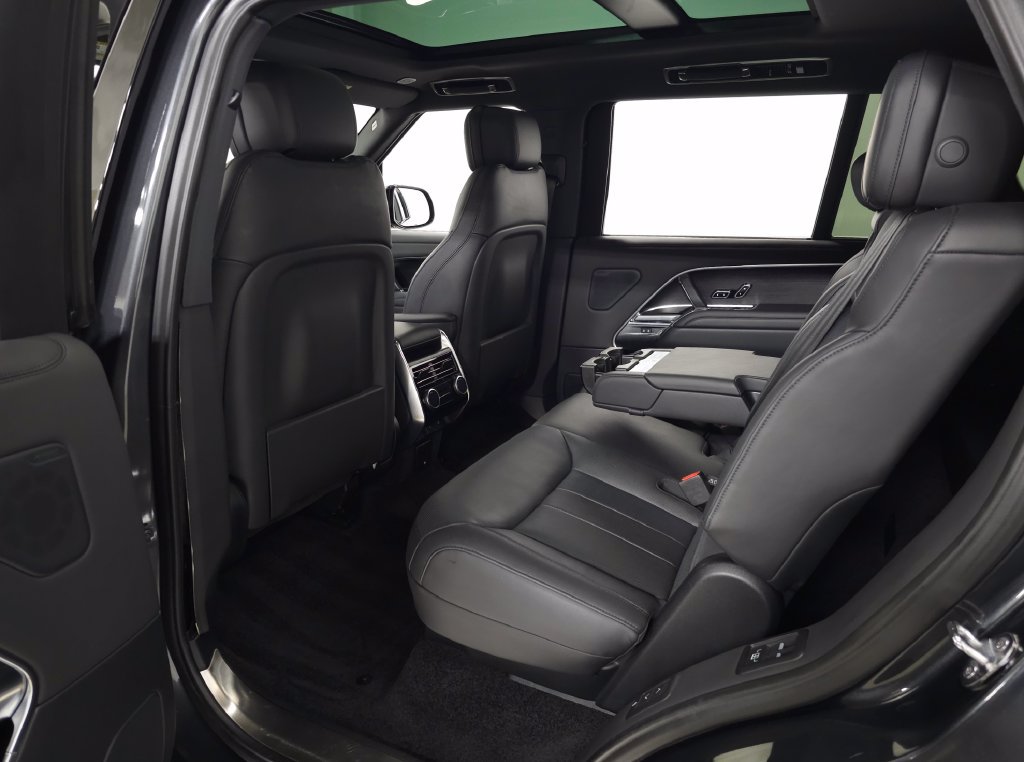 Used 2023 Land Rover Range Rover Long Wheelbase SE AWD/4WD image 41