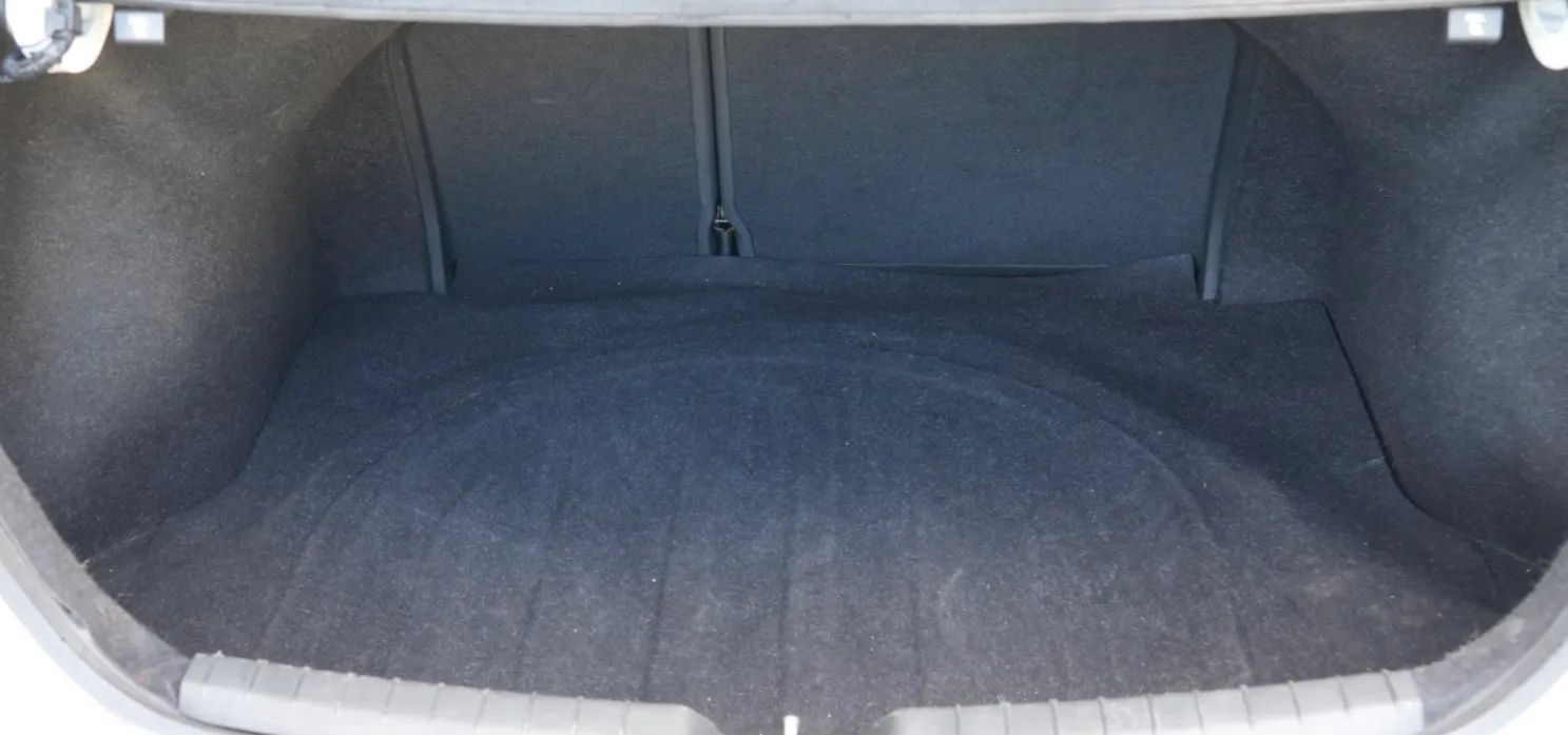 Used 2017 Hyundai Elantra SE FWD image 12