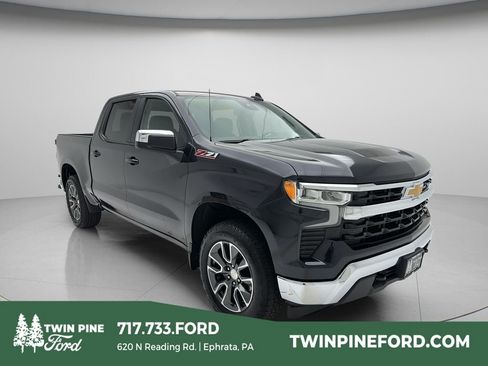 Used 2023 Chevrolet Silverado 1500 LT w/ Z71 Off-Road Package AWD/4WD image 1