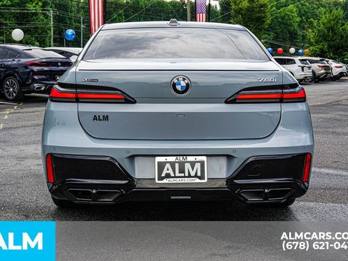 Used 2024 BMW 760i xDrive w/ Premium Package AWD/4WD image 11