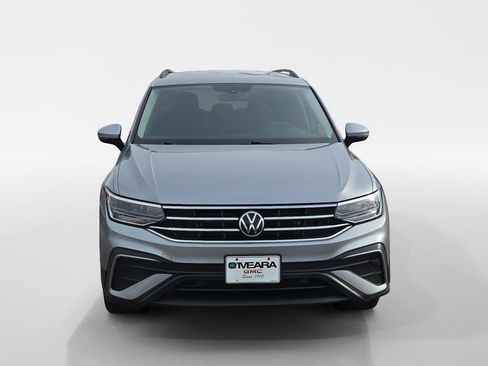 Used 2023 Volkswagen Tiguan S image 9